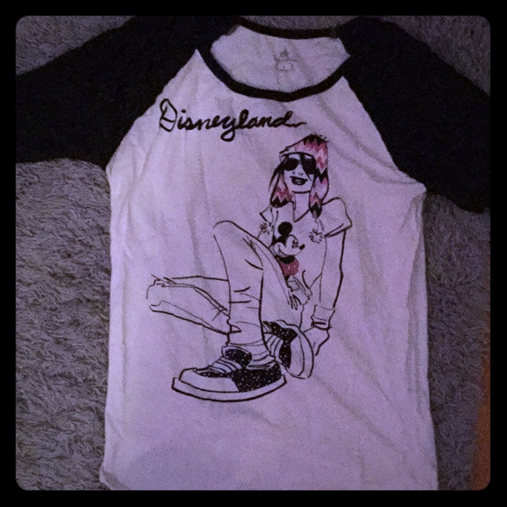 Disneyland t-shirt